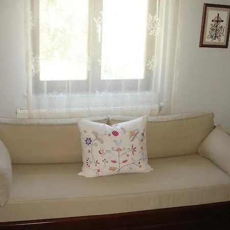 Evi Apartment Nea Skioni